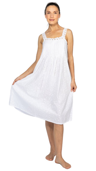 Marie Antoinette Sleeveless Nightie - White