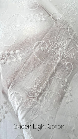 Marie-Antoinette Embroidered White Nightie